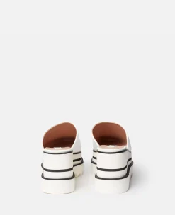Sneak-Elyse Mules