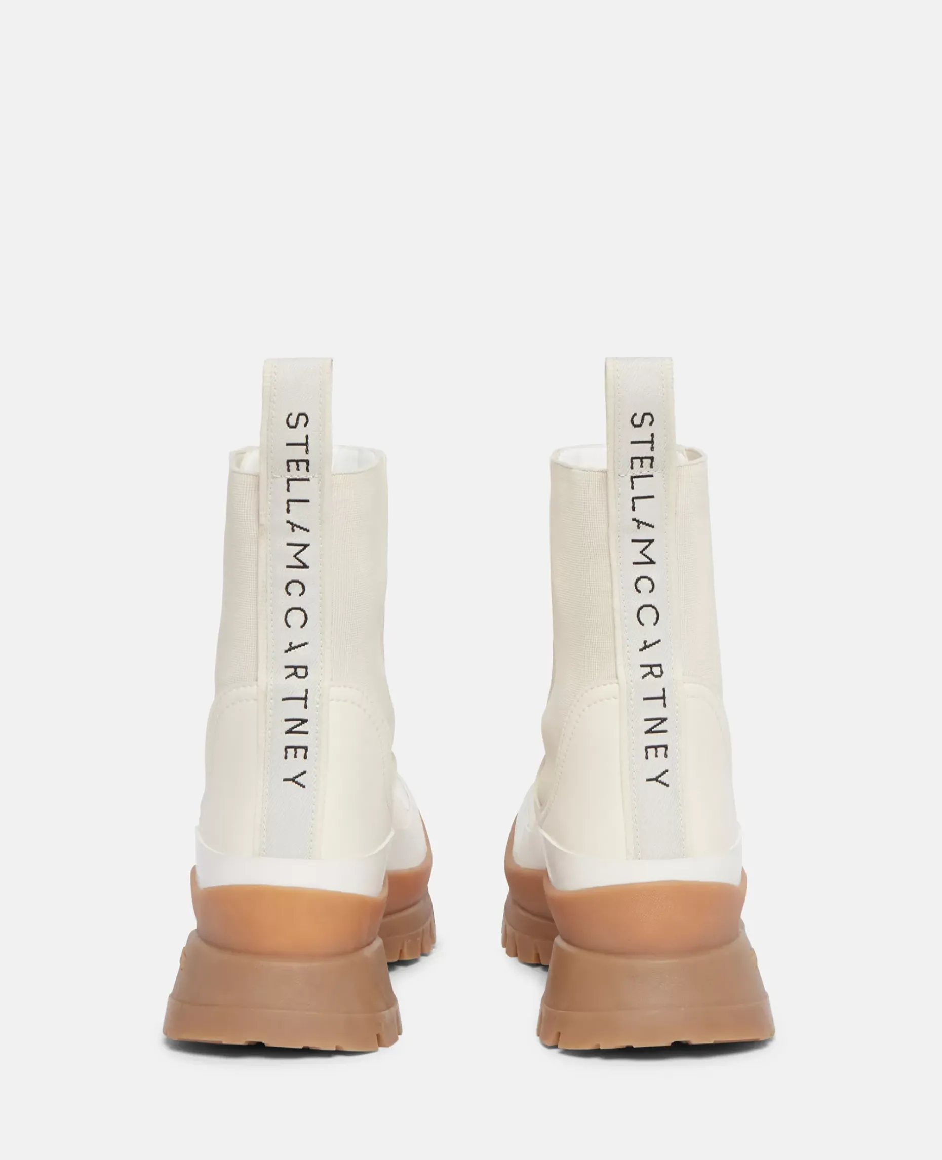 Trace Chelsea Boots